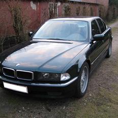 BMW 730i