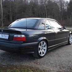 BMW 325i Cabriolet SOLGT