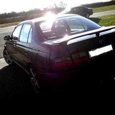 Toyota Carina E - Silvertop - Solgt