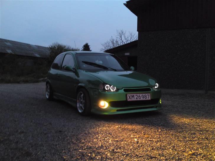 Opel Corsa 16V SOLGT billede 2