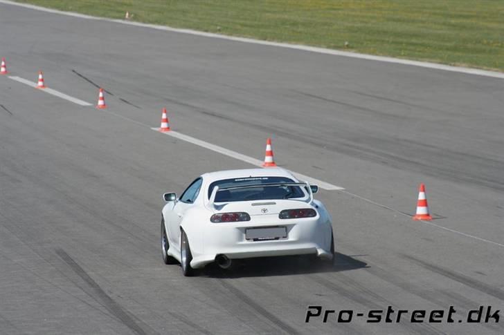 Toyota supra- Totalskadet! billede 8