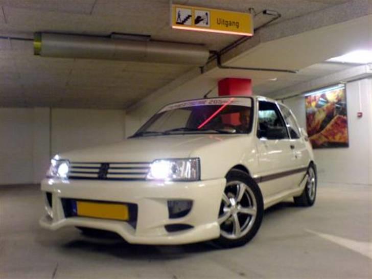 Peugeot 205 lacoste 1,3 - det ville klæ den billede 10