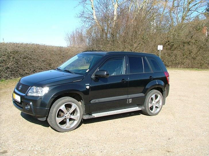 Suzuki Grand Vitara billede 1