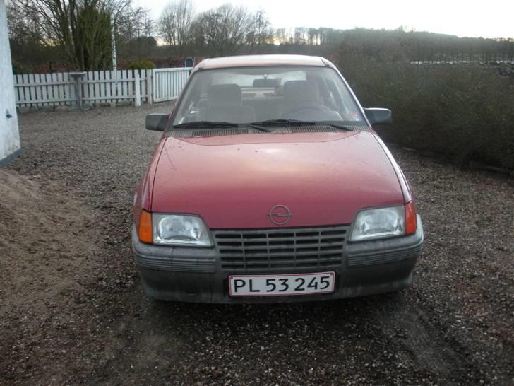 Opel Kadett E billede 1