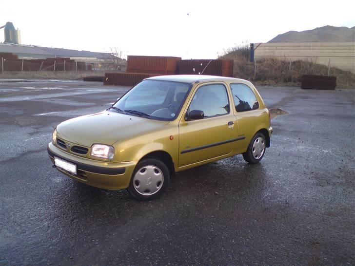 Nissan Micra K11 1,0 16V T SOLGT - Den bette Guldklump, hehe.... :0) billede 1