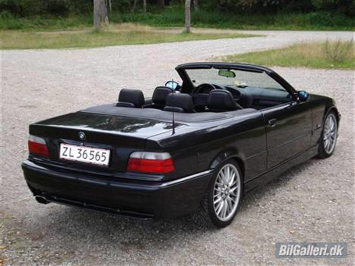 BMW 325i Cabriolet SOLGT billede 1