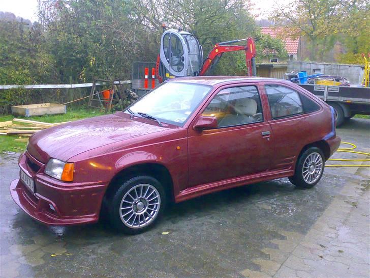 Opel kadet e billede 1