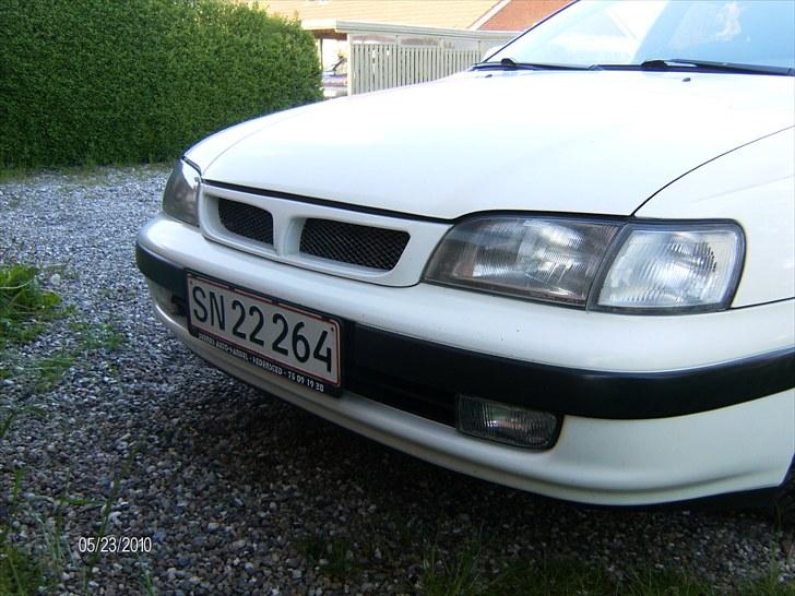 Toyota .-. Carina E Solgt .-. billede 2