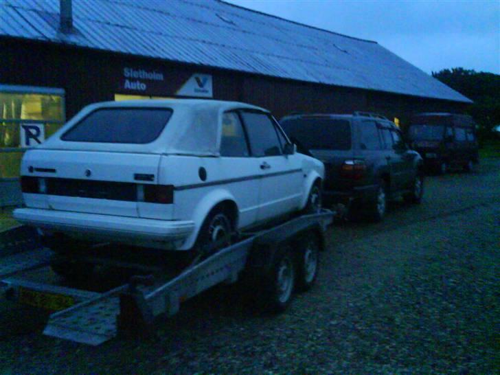 VW Golf 1 cab - Sådan så den ud da den blev hentet den 28/8-08 billede 2