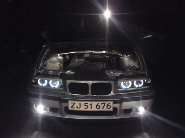 BMW 325i SOLGT billede 3