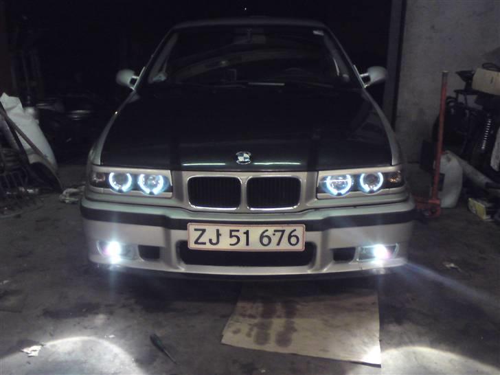 BMW 325i SOLGT billede 5