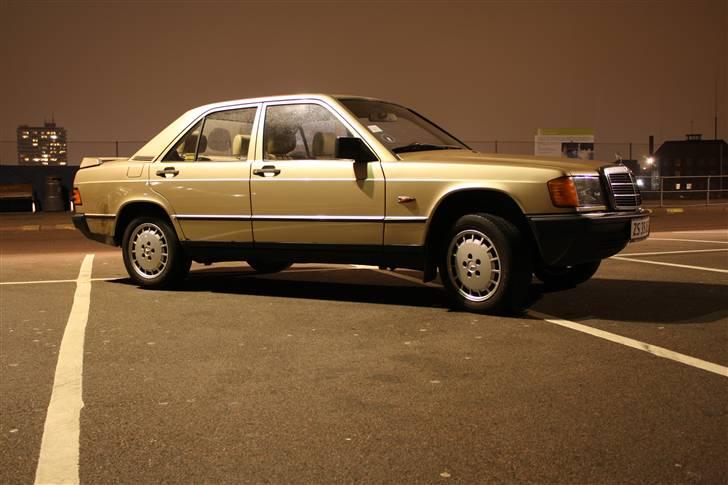 Mercedes Benz 190 billede 2