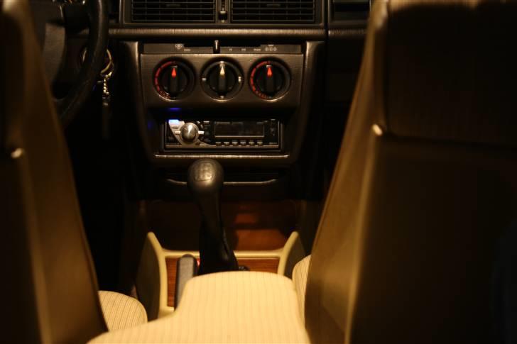 Mercedes Benz 190 billede 5