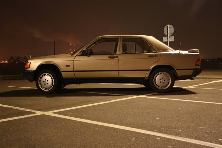 Mercedes Benz 190 billede 7