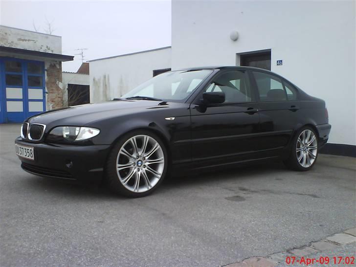 BMW 318i - Solgt billede 2