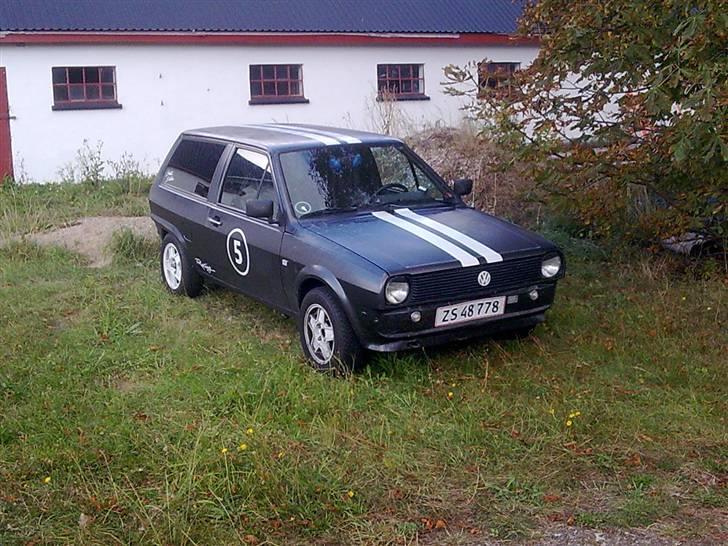 VW Polo Fox [ SKROTTET ] - Nyest billed, nu med fartstriber :) billede 1