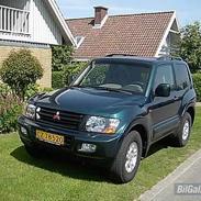 Mitsubishi Grand Pajero 4x4