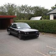 BMW e30 alpina b6