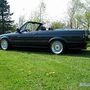 BMW E30 320i Cabrio *SOLGT*