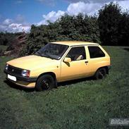 Opel Corsa A >>TOTALT SKADET<<