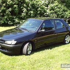 Peugeot 306