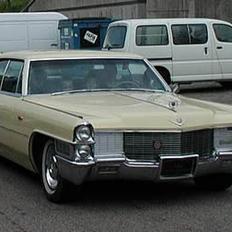 Cadillac Sedan De Ville
