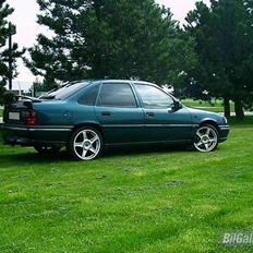 Opel Vectra A 2,0i 16V *DØD*