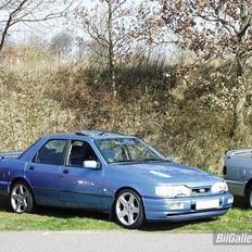 Ford Sierra GLX/Cosworth Look