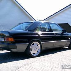 Mercedes Benz 190E