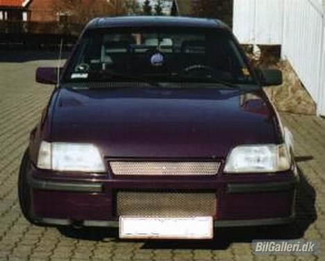 Opel Kadett GSI (Død) billede 2