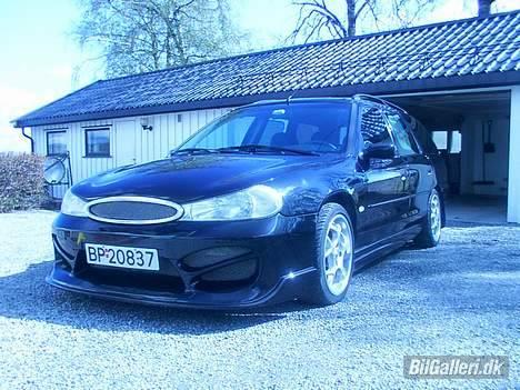 Ford Mondeo 2.0 Ghia billede 1