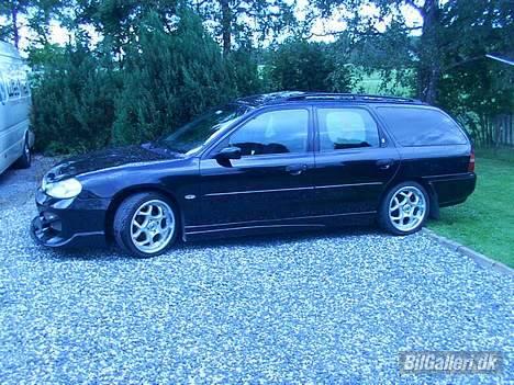 Ford Mondeo 2.0 Ghia billede 3