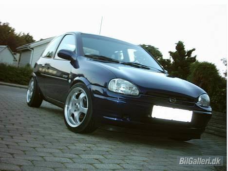 Opel corsa  billede 1