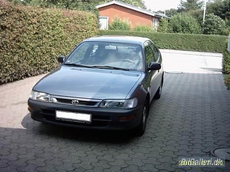 Toyota Corolla XLI S - Som i kan se, er der ikke noget specielt ved min rolla... billede 1