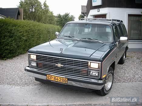 Chevrolet Suburban, Silverado billede 4