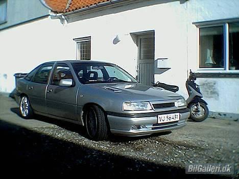 Opel VECTRA 2,0i CDX    SOLGT billede 1