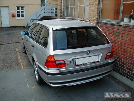 BMW 318i Touring E46 - SOLGT - lige hentet hos forhandleren billede 3