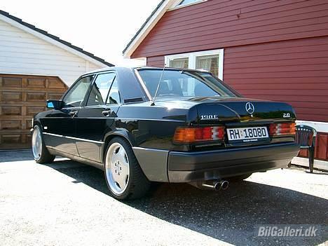 Mercedes Benz 190E billede 5