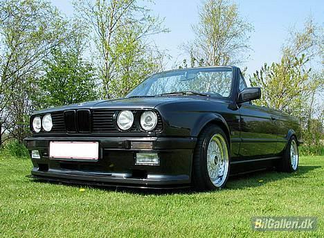 BMW E30 320i Cabrio *SOLGT* - Forår 2004 billede 2