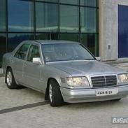 Mercedes Benz 124/250 D