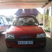 Peugeot 205 1,9 gti