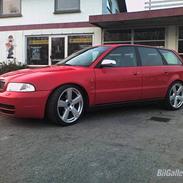 Audi A4 AVANT TDI (SOLGT)