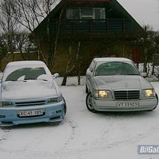 Mercedes Benz 124/250 D