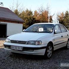 Toyota Carina E