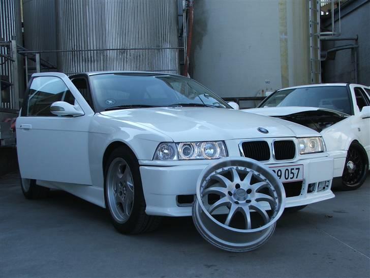 BMW E36 (solgt) billede 5