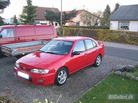 Nissan Almera SR sedan *SOLGT*  - Sådan så den ud da jeg købte den billede 1