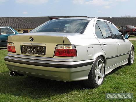 BMW 320i Vanos billede 10