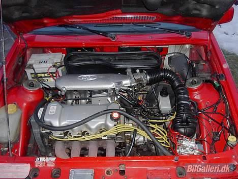 Ford Escort 1.6 xr3i "SOLGT" - Xr3i motoren... Næsten gejlet som standard. :-) billede 4