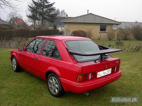 Ford Escort 1.6 xr3i "SOLGT" - Min dejlige cosworth spoiler igen! :-p billede 6