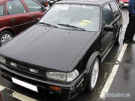 Toyota Corolla *solgt* - Bilen er blevet solgt... Elskede de fælge :) billede 1